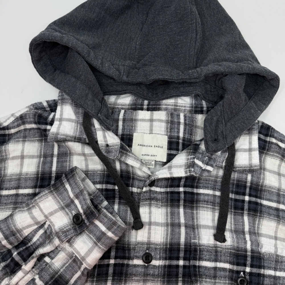 American Eagle Mens XL Super Soft Hooded Flannel Shirt Black White Plaid Button